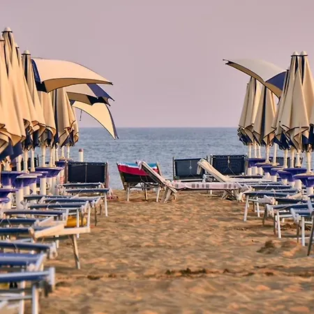 Modern In A Quiet Area Διαμέρισμα Μπιμπιόνε