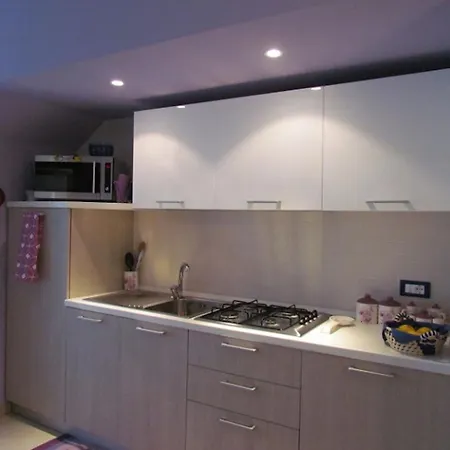 Modern In A Quiet Area 아파트