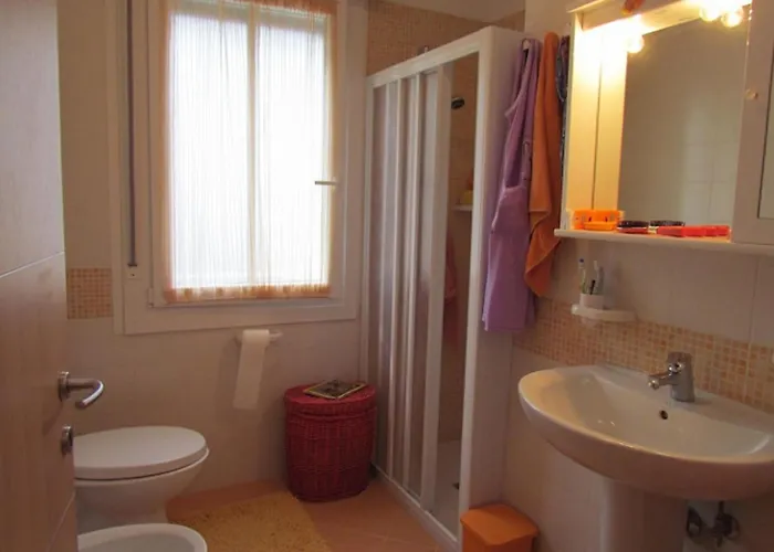 Modern In A Quiet Area Апартаменти *